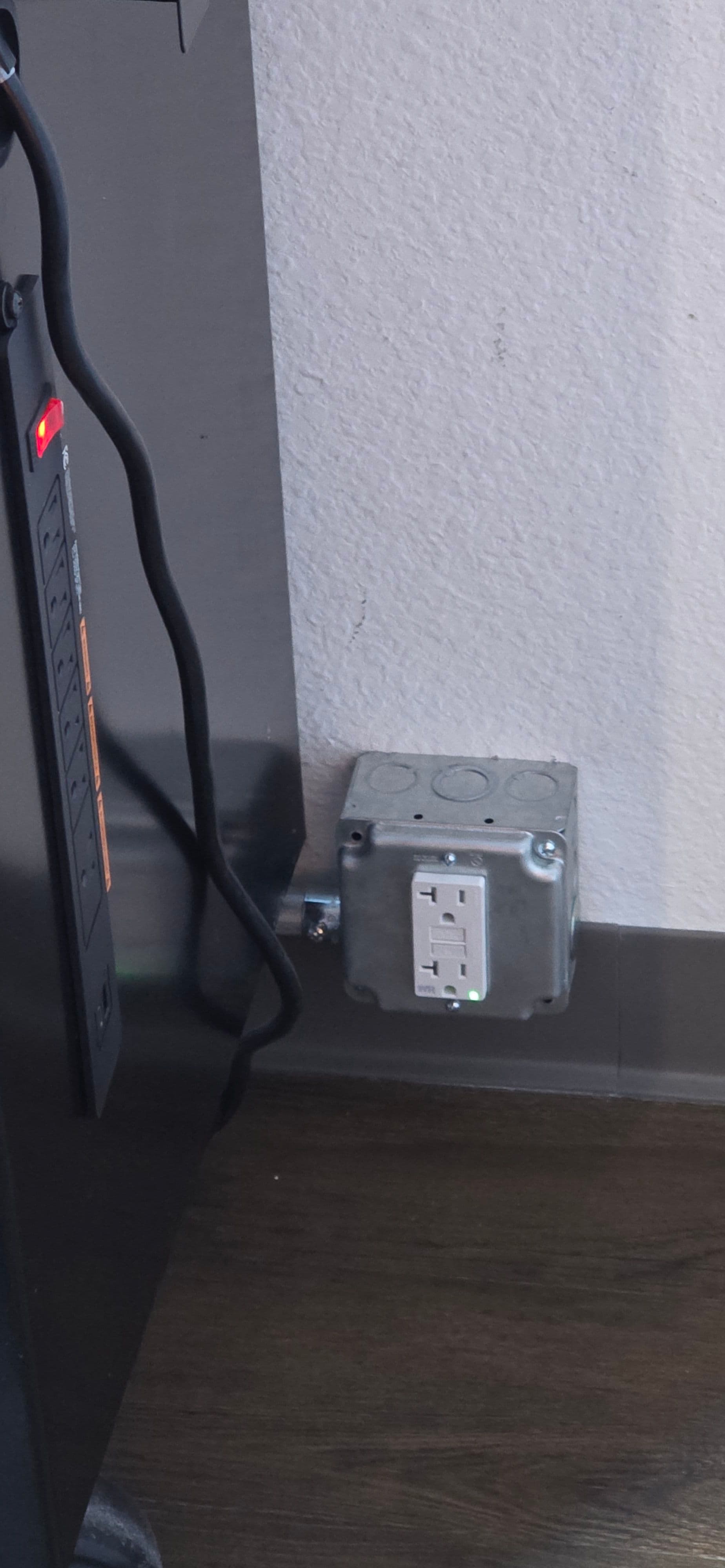 Gallery photos for Ensuring Reliable Power in Your Salon: Image #9